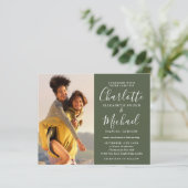 Budget Olive Script Foto's Trouwkaart (Staand voorkant)