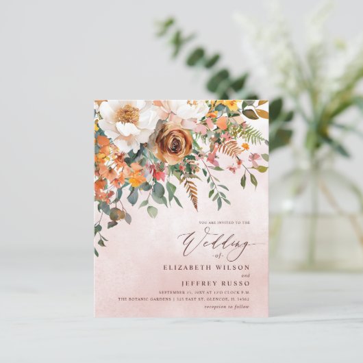 Budget Orange Floral Fall Wedding Invitation (Staand voorkant)
