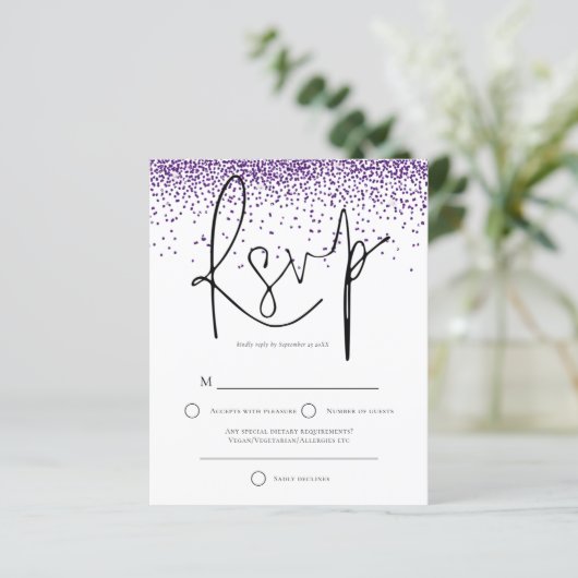 Budget Paarse Glitter Confetti Wedding RSVP (Staand voorkant)