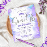 Budget Paarse Waterverf Sweet 16 Silver Invite<br><div class="desc">"Happy Sweet 16". Stuur deze prachtige, sprankelende, meisjesachtige, feestelijke, moderne, gepersonaliseerde, aangepaste budget party uitnodiging voor een evenement om te onthouden. Sparkly silver faux folie en kleine confetti glitter stippen en typografie script bedekken een zacht paarse waterverf achtergrond. Personaliseer de aangepaste tekst met de naam van uw dochter en andere...</div>