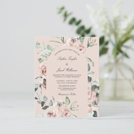 Budget Pink Floral Eucalyptus Weduwen Uitnodiging (Staand voorkant)