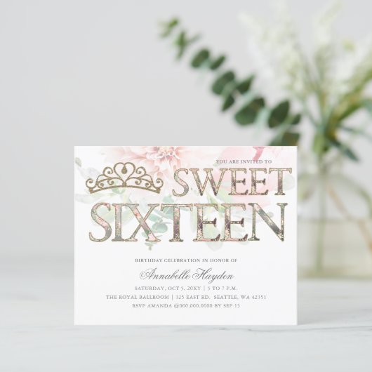 Budget Pink Gold Tiara Floral Sweet 16 Uitnodiging (Staand voorkant)