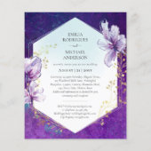 Budget Plum Paarse Bloemige Trouw Uitnodiging Flyer (Achterkant)