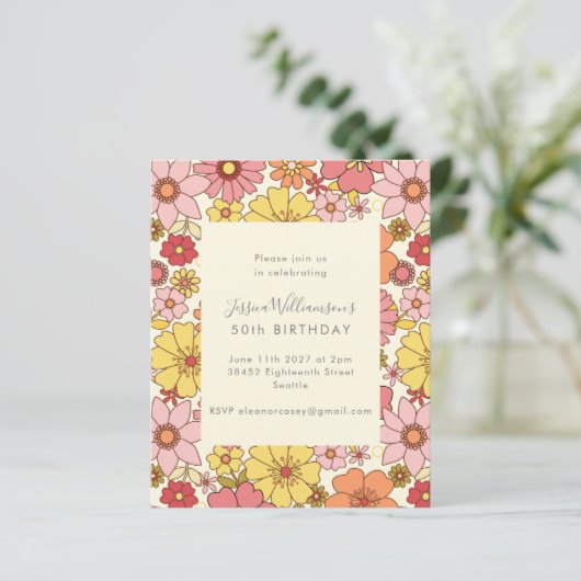 Budget Retro Boho Roze Bloemen Verjaardag Uitnodig (Staand voorkant)