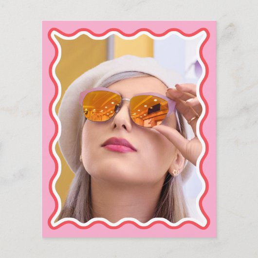 Budget Retro Pink Red Photo Afstuderen Uitnodiging (Achterkant)