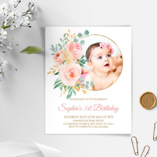 Budget roze bloemen & Gold First Birthday Uitnodig