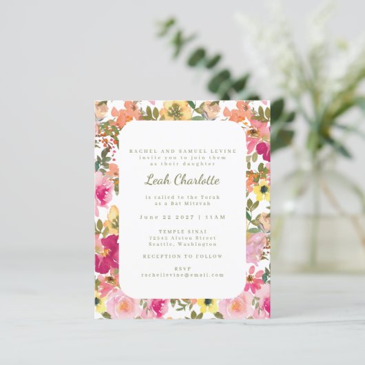 Budget roze Waterverf Floral Bat Mitzvah nodigt ui (Staand voorkant)