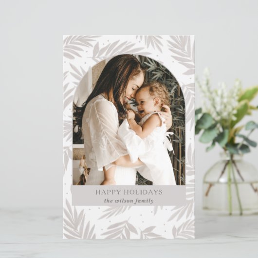 Budget Rustic Branch Arch Photo Holiday Card (Staand voorkant)