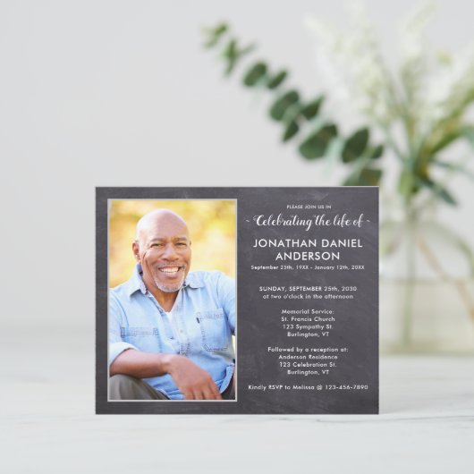 Budget Rustic Photo Celebration of Life Invitation (Staand voorkant)