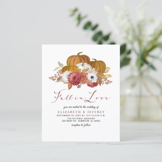 Budget Rustic Pumpkins Fall Wedding Uitnodiging (Staand voorkant)