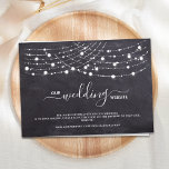 Budget Rustic String Lights Wedding QR Code RSVP Notitiekaartje<br><div class="desc">Nodig vrienden en familie uit voor je bruiloft met deze mooie brutale trouwuitnodigingen en rsvp-kaarten. Deze bruiloft RSVP-kaarten zijn uitgerust met roestgrijze kalkplanleisteen met elegante snaarlichten en uw aangepaste QR-code voor eenvoudige RSVP. COPYRIGHT © 2020 Judy Burrows, Black Dog Art - Alle rechten voorbehouden. De Rustic Kaart van de Nota...</div>