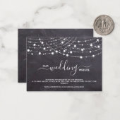 Budget Rustic String Lights Wedding QR Code RSVP Notitiekaartje (Voorkant / Achterkant in situ)