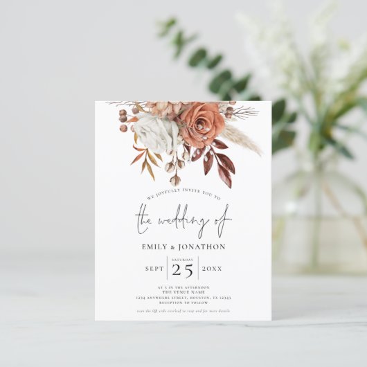 Budget Rustic Terracotta Florals QR Wedding Invite (Staand voorkant)