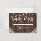 BUDGET Rustic Wood String Lights Lace Wedding RSVP Notitiekaartje (Voorkant)