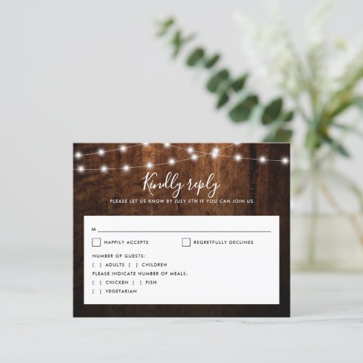 Budget Rustiek Hout & String Lights Wedding RSVP (Staand voorkant)