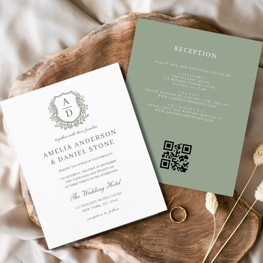 Budget Sage Green Crest Monogram Huwelijk QR Code Flyer
