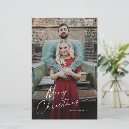 Budget Script Merry Kerstmis Foto Holiday Card (Staand voorkant)