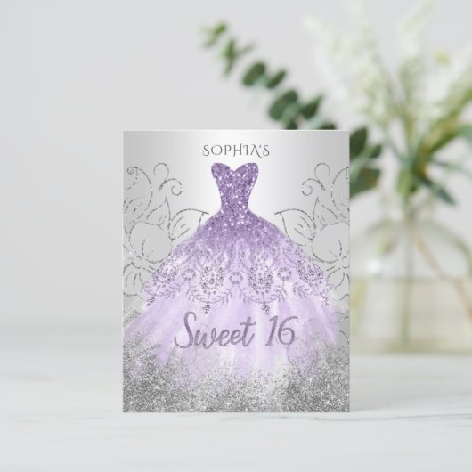 Budget Silver Paarse Dress Sweet 16 uitnodiging (Staand voorkant)