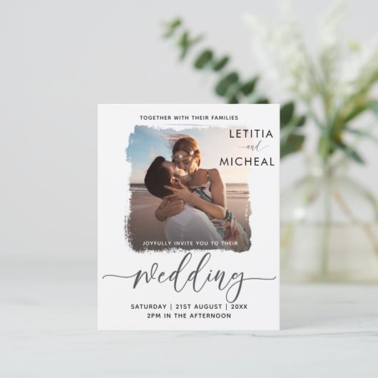 Budget Simple Photo Wedding Invitation (Staand voorkant)