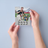 Budget Sporty Guy Modern 4 Afstudeerder Uitnodigin Flyer (Hand)