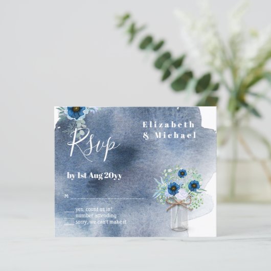 BUDGET Stofblauw Bloemmotief RSVP Monochroom (Staand voorkant)