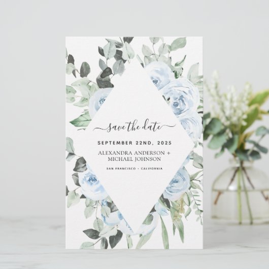 Budget Stusty Blue Floral Save the Date Greenery (Staand voorkant)