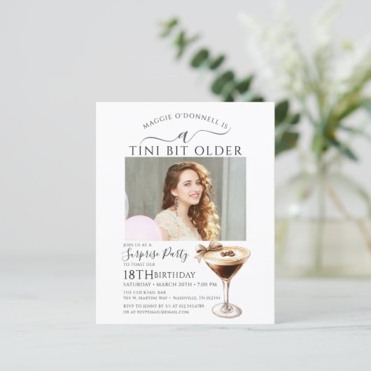 BUDGET SURPRISE PARTY Tini Bit Older Martini 18e (Staand voorkant)