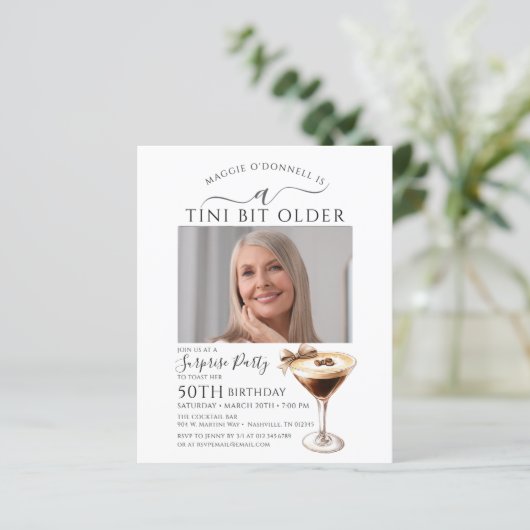 BUDGET SURPRISE PARTY Tini Bit Older Martini 50e (Staand voorkant)