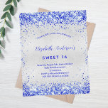 Budget Sweet 16 Silver Royal Blue-uitnodiging<br><div class="desc">Voor een trendy Sweet 16,  16e verjaardagsfeestje. Een faux zilveren metalen achtergrond. Gedestilleerd met royal blue faux glitter. Pas een naam en partijdetails aan en voeg deze toe. De naam wordt geschreven met een handgeschreven stijlmanuscript</div>