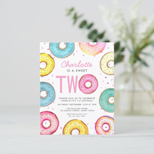 Budget Sweet Two Donuts 2e verjaardag uitnodiging (Staand voorkant)