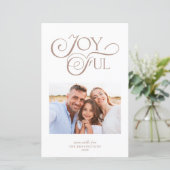 Budget Taupe Tan Pattern Joyful Kerstfoto (Staand voorkant)