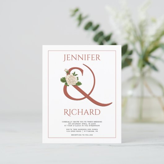 BUDGET terracotta ampersand bruiloft uitnodiging (Staand voorkant)