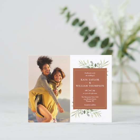 Budget Terracotta Greenery Foto's Wedding Invite (Staand voorkant)