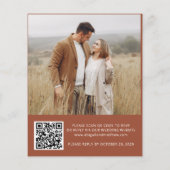 Budget Terracotta QR Code RSVP Weduwen Uitnodiging Flyer (Achterkant)