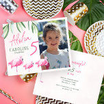 Budget tropische FOTO kinderen verjaardagsfeestje<br><div class="desc">Aloha handgeschreven modern script meisje leeftijd trendy Hawaïaanse luau Let's Flamingle foto kinderen verjaardagsfeestbudget betaalbare uitnodiging met hot magenta roze flamingo vogels en groene tropische bladeren.                    Geschikt voor kinderen van elke leeftijd zomertropische flamingle Hawaiian luau thema,  strand of door het zee verjaardagsfeestjes.             Eenvoudig aan beide zijden te personaliseren!</div>