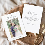 Budget Weddenschap Bedankt Foto minimalistisch bro Flyer<br><div class="desc">Budget Wedding Dank u Kaarten die een foto op de voor- en achterkant hebben. De kaarten met dank bevatten een moderne handgeschreven cursieve scripttypografie die elegant,  eenvoudig en modern is om te gebruiken nadat u de minimalistische eenvoudige trouwdag hebt gevierd.</div>