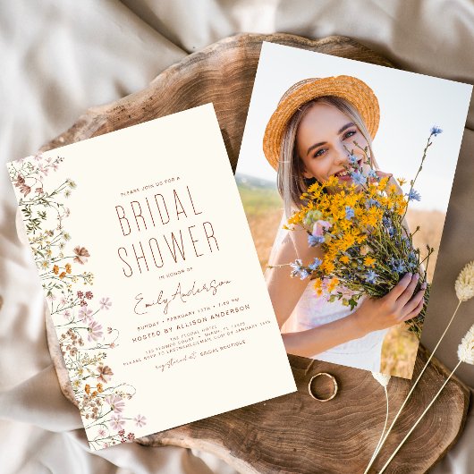 Budget Whimsical Wildflower Vrijgezellenfeest Foto Flyer