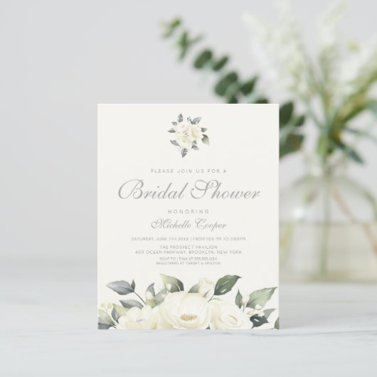 Budget White Rose Floral Bridal Shower Invitation (Staand voorkant)