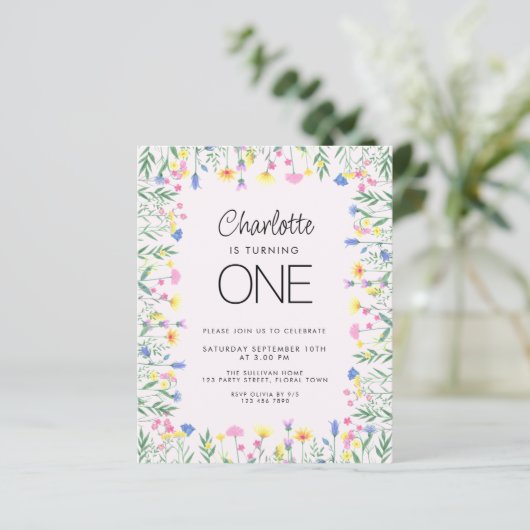 Budget Wildflower Girl's Eerste Verjaardag Uitnodi (Staand voorkant)