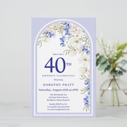 Budget Wit Blauw Bloemen 40e Verjaardag Uitnodigen (Staand voorkant)