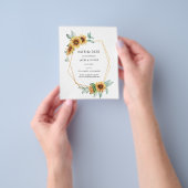Budget Zonnebloem Bloemstuk Save The Date Flyer (Hand)