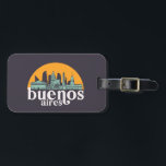 Buenos Aires  City Skyline Cityscape Art Bagagelabel<br><div class="desc">en retro-stadsplan met prachtige skyline, toeristische attractie en cityscape art. Koelwolkenkrabber en bouwartikelen voor silhouette-illustratie voor toeristen en reizigers. Perfect als souvenir om terug naar huis te brengen wanneer je op reis bent. Bespaar de herinnering aan uw reis en vakantie met familie en vrienden. De achtergrondkleur kan aan uw gewenste...</div>