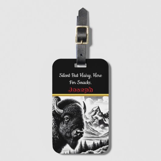 Buffalo bij zonsopgang in berglandschap bagagelabel (Voorkant (verticaal))