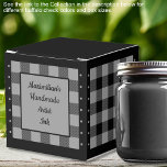 Buffalo Check - Grijs en Zwart - Klassiek Bedankdoosjes<br><div class="desc">Klassieke grijze en zwarte buffalo check favorbox. Tekst op beide zijden van de doos is aanpasbaar. Als u de knop 'ontwerp bewerken' gebruikt,  kunt u ook uw eigen afbeeldingen/foto's toevoegen. Andere kleuren beschikbaar.

Bekijk de Collectie van alle doosformaten & buffalo check kleuren hier:
https://www.zazzle.com/collections/boxes_product_promotional_gift_buffalo_check-119842043554925619</div>