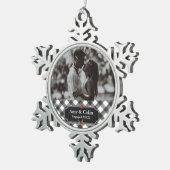 Buffalo Check Plays Black & White Engaged Fiance Tin Sneeuwvlok Ornament (Rechts)