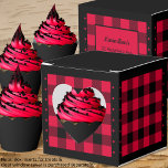 Buffalo Check - Rood en Zwart - Lumberjack Hart Bedankdoosjes<br><div class="desc">Hart rood en zwart of houthakker buffel vink gunst vakje. Tekst op de achterkant van de doos is aanpasbaar. Als u de knop/tool 'ontwerp bewerken' gebruikt,  kunt u ook uw eigen afbeeldingen/foto's toevoegen. Andere kleurstellingen beschikbaar. Bekijk het Collectie van alle doosgroottes & buffels controleer kleuren hier: https://www.zazzle.com/collections/boxes_product_promotional_gift_buffalo_check-119842043554925619</div>