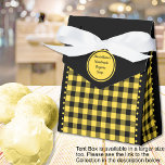 Buffalo Check -Zwart en Geel - 3x1.5x3.25 Tent Bedankdoosjes<br><div class="desc">Zwarte en gele buffels controleren het voorkeursvak van de tent. Tekst is aanpasbaar. Als u de knop/tool 'ontwerp bewerken' gebruikt,  kunt u ook uw eigen afbeeldingen/foto's toevoegen. Andere kleuren,  vormen en doosgrootte beschikbaar. Bekijk het Collectie van alle doosgroottes & buffels controleer kleuren hier: https://www.zazzle.com/collections/119842043554925619</div>
