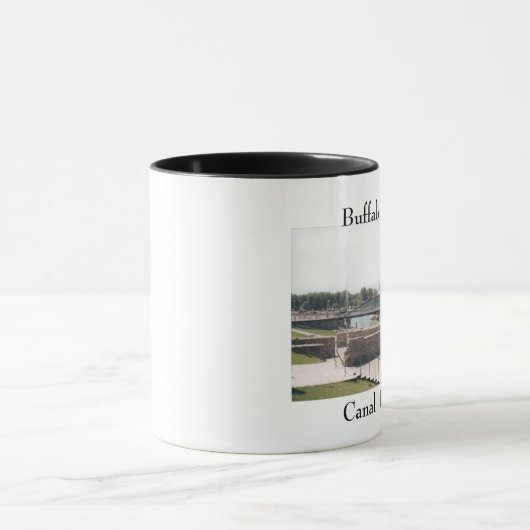 Buffalo Erie Canal Harbor mok (Midden)