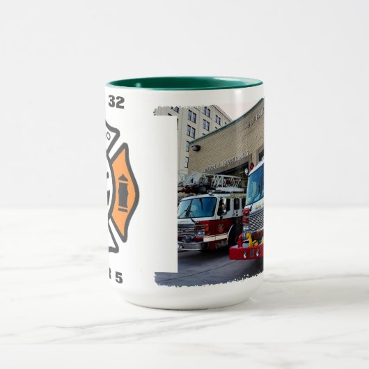 Buffalo Fire Engine 32/Ladder 5 Mok (Midden)