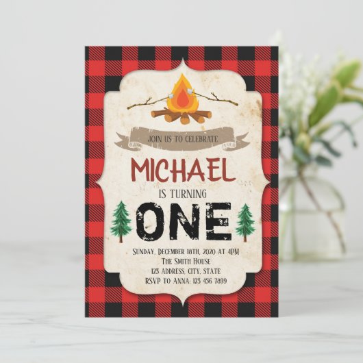 Buffalo geruite kampvuur feest uitnodiging (Staand voorkant)